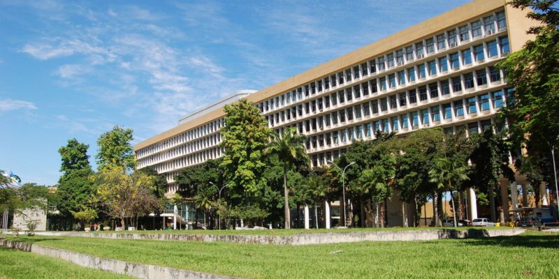 UFRJ aprova cotas obrigatórias nos cursos de pós-graduação