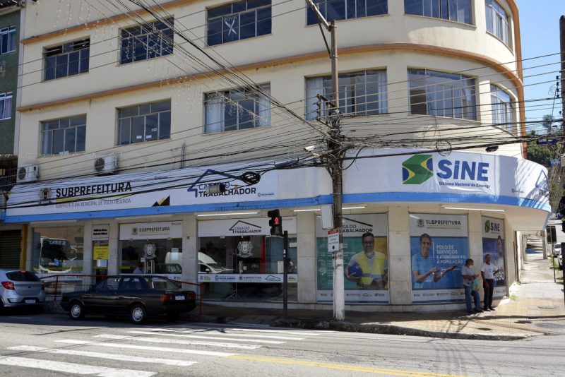 Prefeitura de Volta Redonda oferece curso gratuito de pedreiro em material refratário