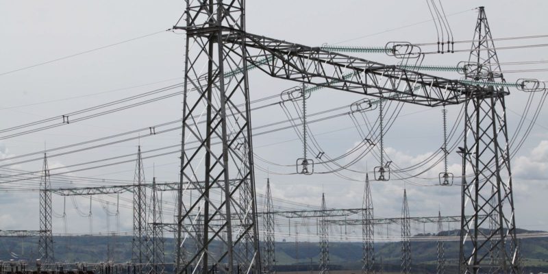 Aneel leiloa 13 lotes de transmissão de energia