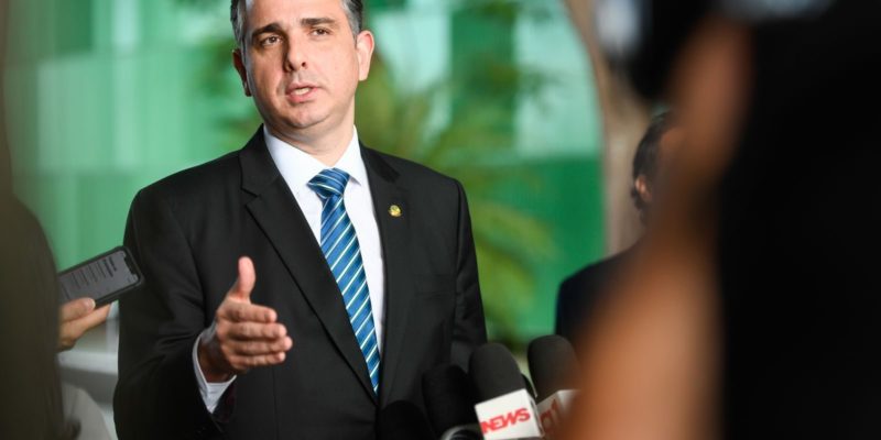 Combustíveis: presidente do Senado defende conta de estabilização