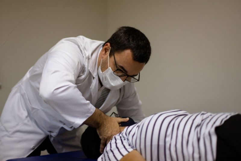 Clínica da Dor completa um ano recuperando a qualidade de vida de moradores de Volta Redonda