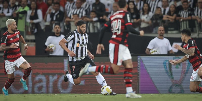 Copa do Brasil: Hulk desequilibra e Atlético-MG derrota Flamengo