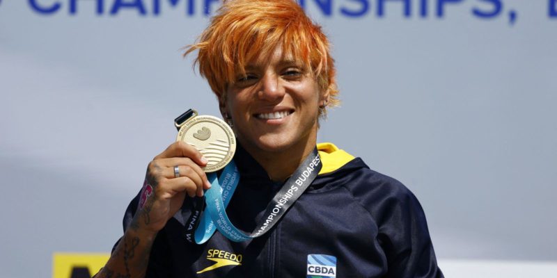 Ana Marcela é pentacampeã mundial dos 25 km na maratona aquática
