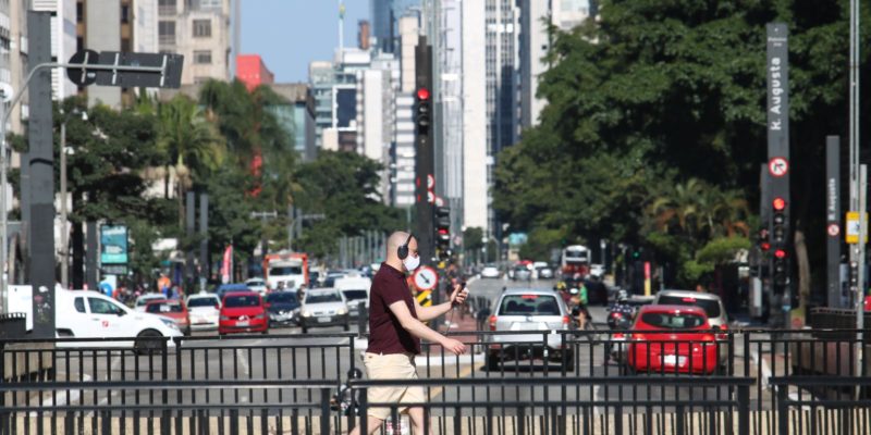 Covid-19: Brasil tem 28,6 mil novos casos e 72 óbitos em 24 horas