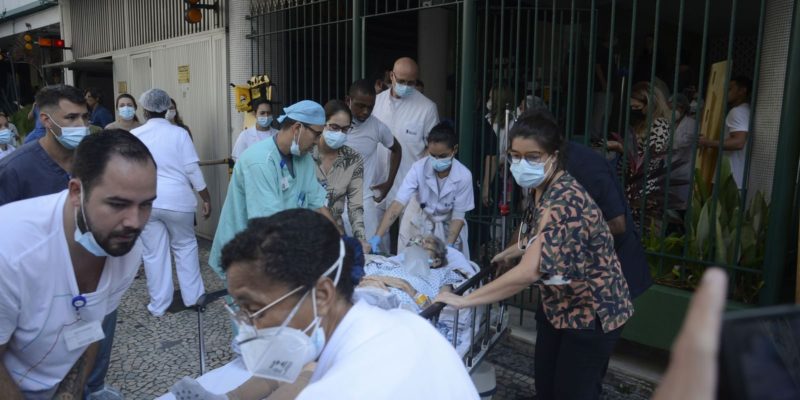 Pacientes retornam a hospital no Rio após incêndio ser controlado