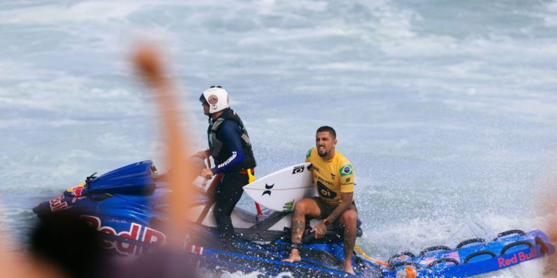 Surfe: Brasil garante título do Rio Pro de forma antecipada