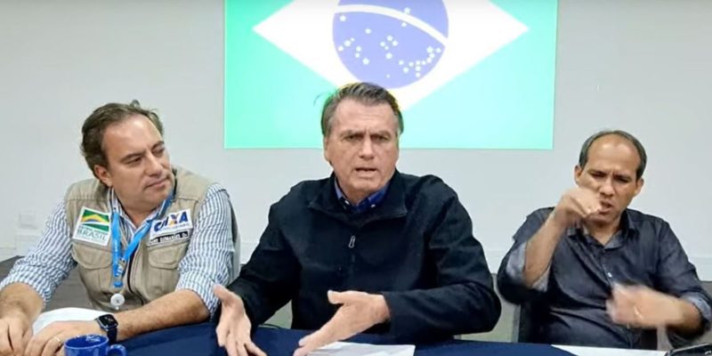 Presidente afirma que segue confiando em ex-ministro investigado