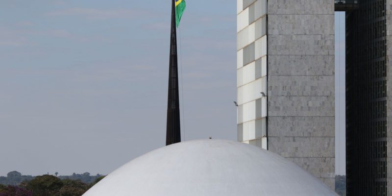Senado aprova MP sobre venda direta de etanol