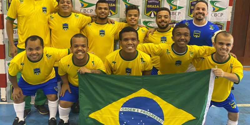 Coluna - Fora da Paralimpíada, futebol de nanismo busca visibilidade