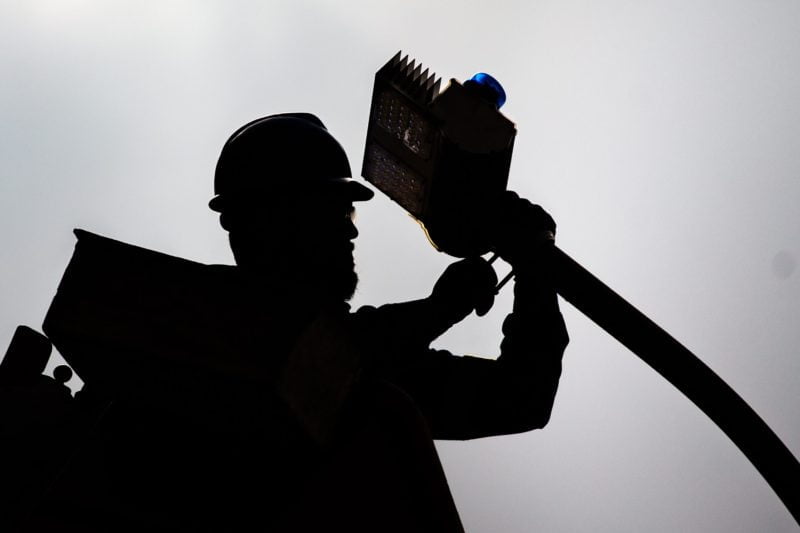 Luzes de LED ganham novos lugares em Volta Redonda e chegam ao bairro Aterrado