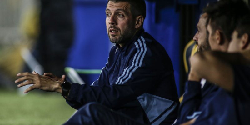 Pezzolano garante entrega total contra o Flu, mas prioriza Série B