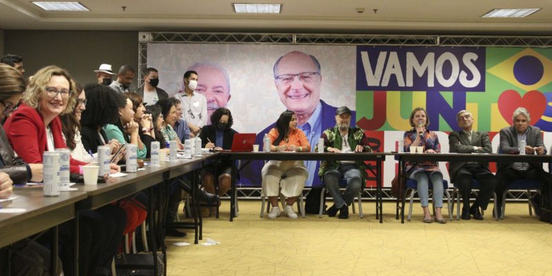 PT oficializa chapa Lula-Alckmin para disputar a Presidência