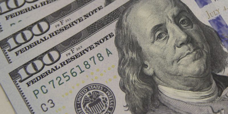 Nervosismo externo faz dólar subir para R$ 5,37