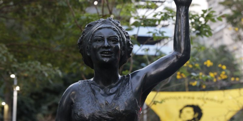 Marielle Franco ganha estátua no centro do Rio de Janeiro