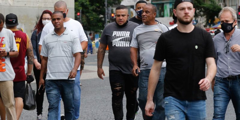 Covid-19: Brasil registra 40.149 novos casos e 205 mortes em 24 horas