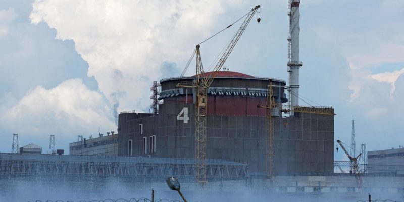 Central nuclear ucraniana é bombardeada neste sábado