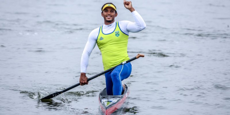 Isaquias Queiroz chega à final do Mundial de canoagem de velocide