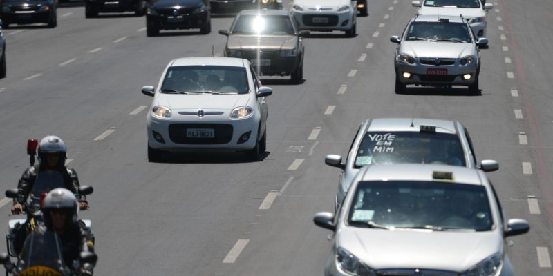 Prefeituras cadastraram 325 mil taxistas para receber o Bem-Taxista