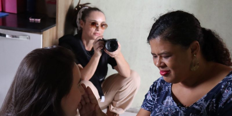 Escola pioneira no Espírito Santo vai formar 12 fotógrafos cegos