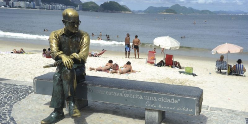 leia, veja e ouça Drummond, que morreu há 35 anos |
