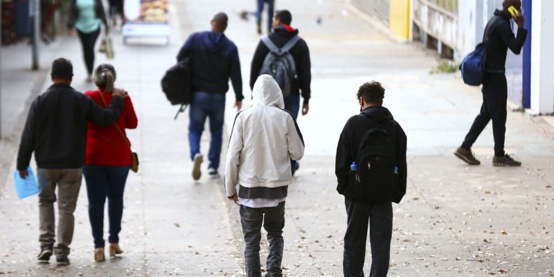 Frente fria deve derrubar termômetros no Sul, Sudeste e Centro-Oeste