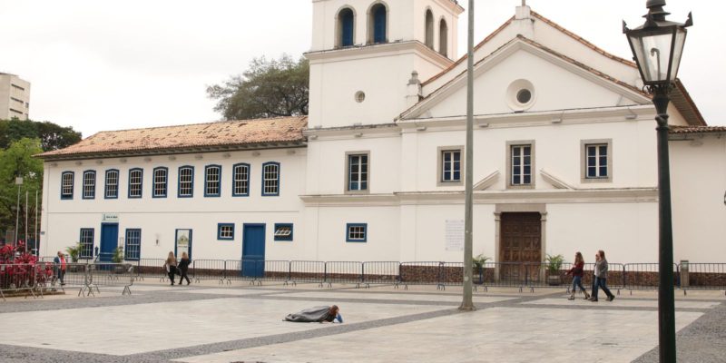Sindicato dos guias recomenda suspensão de passeios no centro de SP