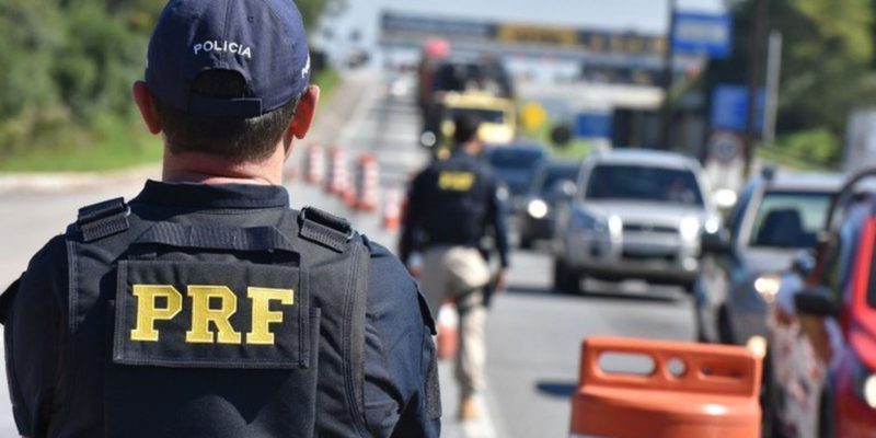 Polícia apreende, no Rio, pasta de cocaína que iria para a Maré
