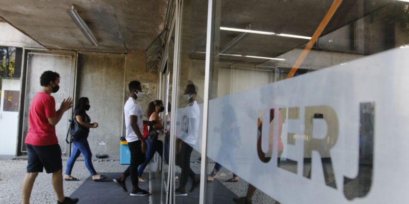 Polícia investiga caso de racismo na Uerj de São Gonçalo