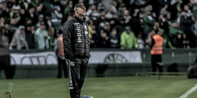 Avaí acerta com Lisca para o lugar de Eduardo Barroca