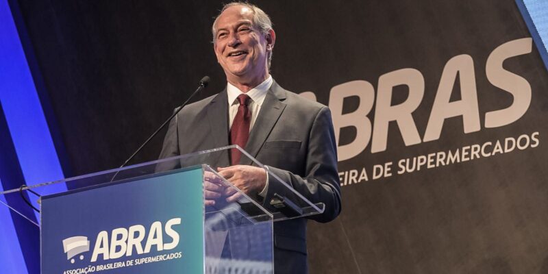 Ciro defende convergência estratégica em prol do desenvolvimento