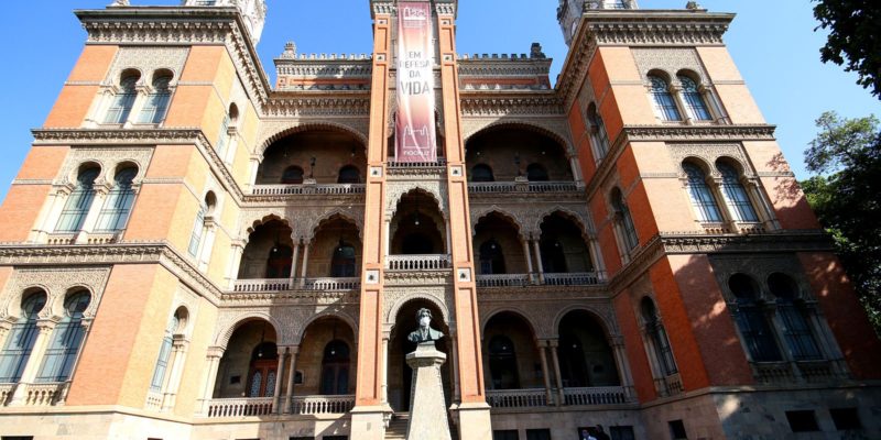 Crescem no país casos de SRAG em jovens e crianças, diz Fiocruz