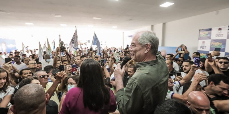 Ciro defende acabar com teto de gastos e taxar super-ricos