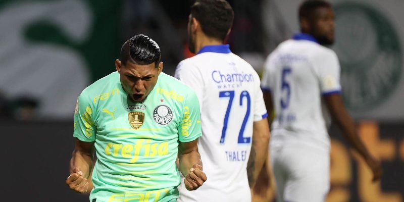 Palmeiras bate Avaí e amplia folga na ponta do Brasileiro