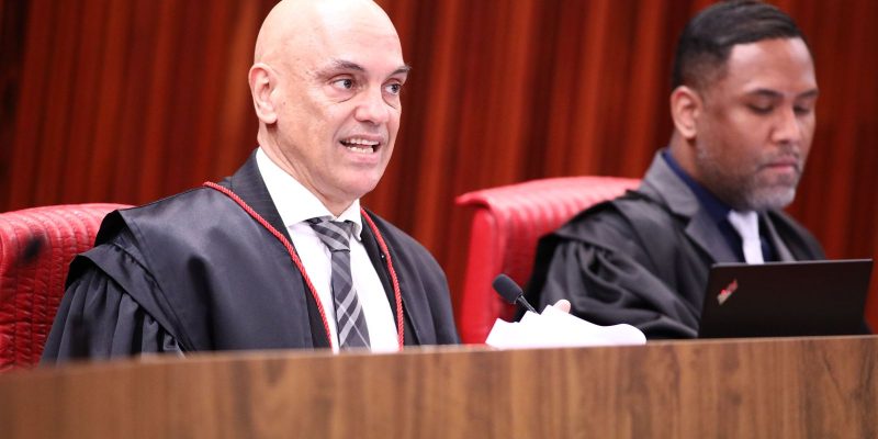 Presidente do TSE faz apelo contra abstenção no segundo turno