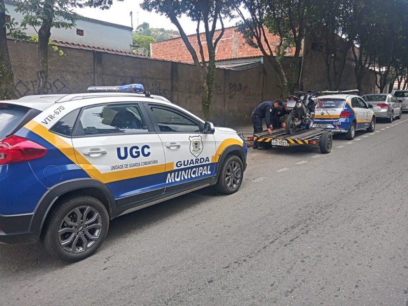 Unidade de Guarda Comunitária de Volta Redonda recupera moto roubada