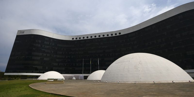 Assédio eleitoral é crime e será punido, diz presidente do TSE