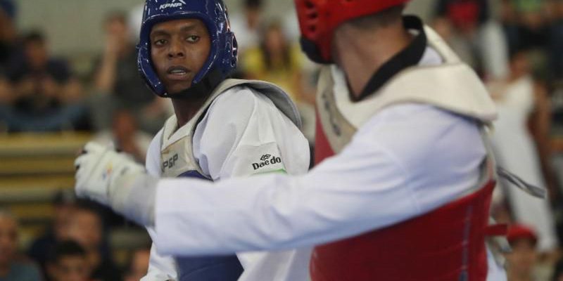 Maicon Andrade é bicampeão em Grand Prix de Taekwondo, na Inglaterra