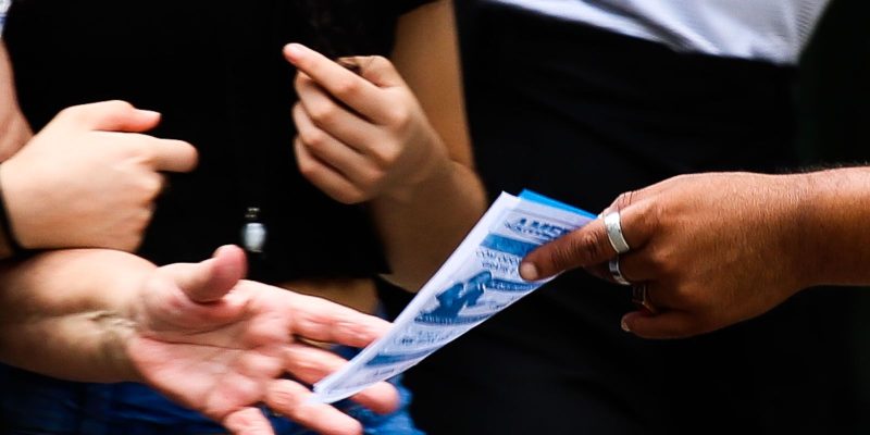 Prazo para realização de propaganda eleitoral nas ruas termina às 22h