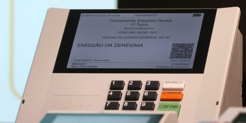 TRE do Rio de Janeiro faz teste de integridade das urnas