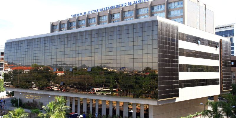 Justiça nega pedido de soltura para anestesista acusado de estupro