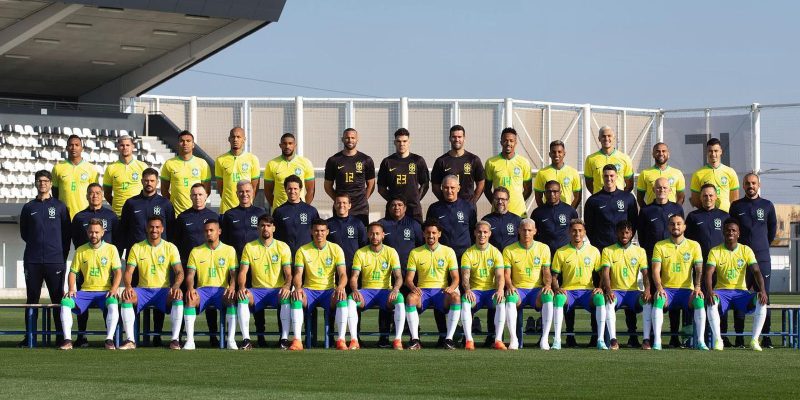 Seleção brasileira chega ao Catar para disputa da Copa do Mundo