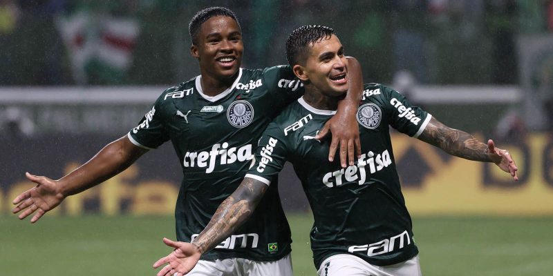Palmeiras celebra título Brasileiro com goleada sobre o Fortaleza