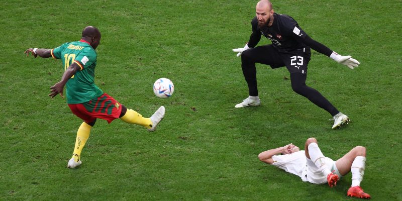Camarões e Sérvia empatam em 3 a 3 em jogo eletrizante pelo Grupo G