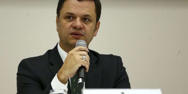 Ministro da Justiça determina reforço de efetivo para liberar rodovias