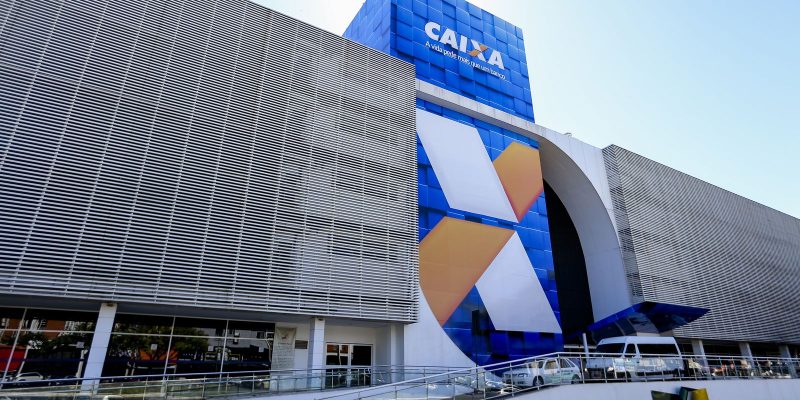 Caixa suspende oferta de consignado do Auxílio Brasil até dia 14