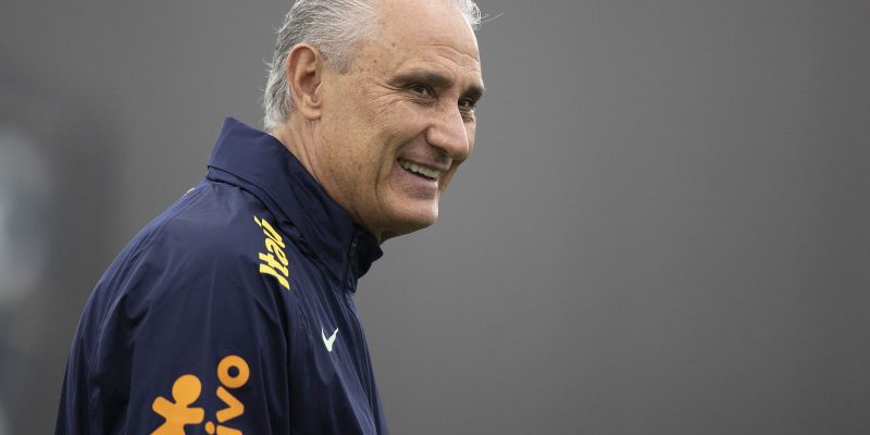 Tite não confirma substitutos de Danilo e Neymar em jogo contra Suíça