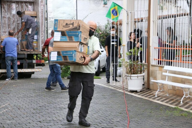 Prefeitura entrega 100 produtos ao Lar da Sabedoria e Fraternidade de Barra Mansa