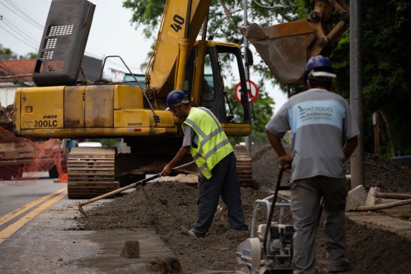 Volta Redonda: equipes concluem 70% da construção da nova rede de água da Beira-Rio
