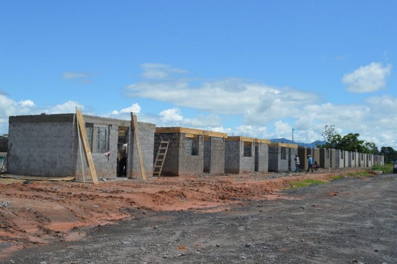 Porto Real avança nas obras de construção de 63 casas populares no Freitas Soares