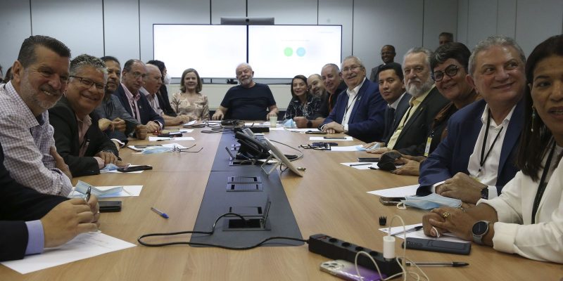 Sindicatos defendem repactuação de temas trabalhistas